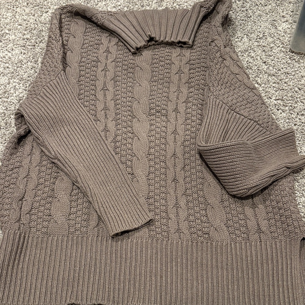 Cozy Cable Knit Sweater - Brown